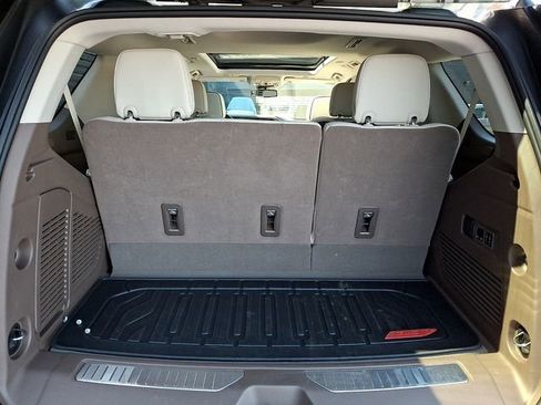 Used 2024 GMC Yukon Denali AWD/4WD image 32