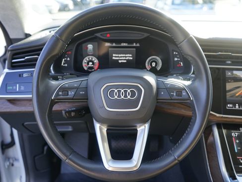 Used 2019 Audi Q8 Prestige w/ Luxury Package image 13