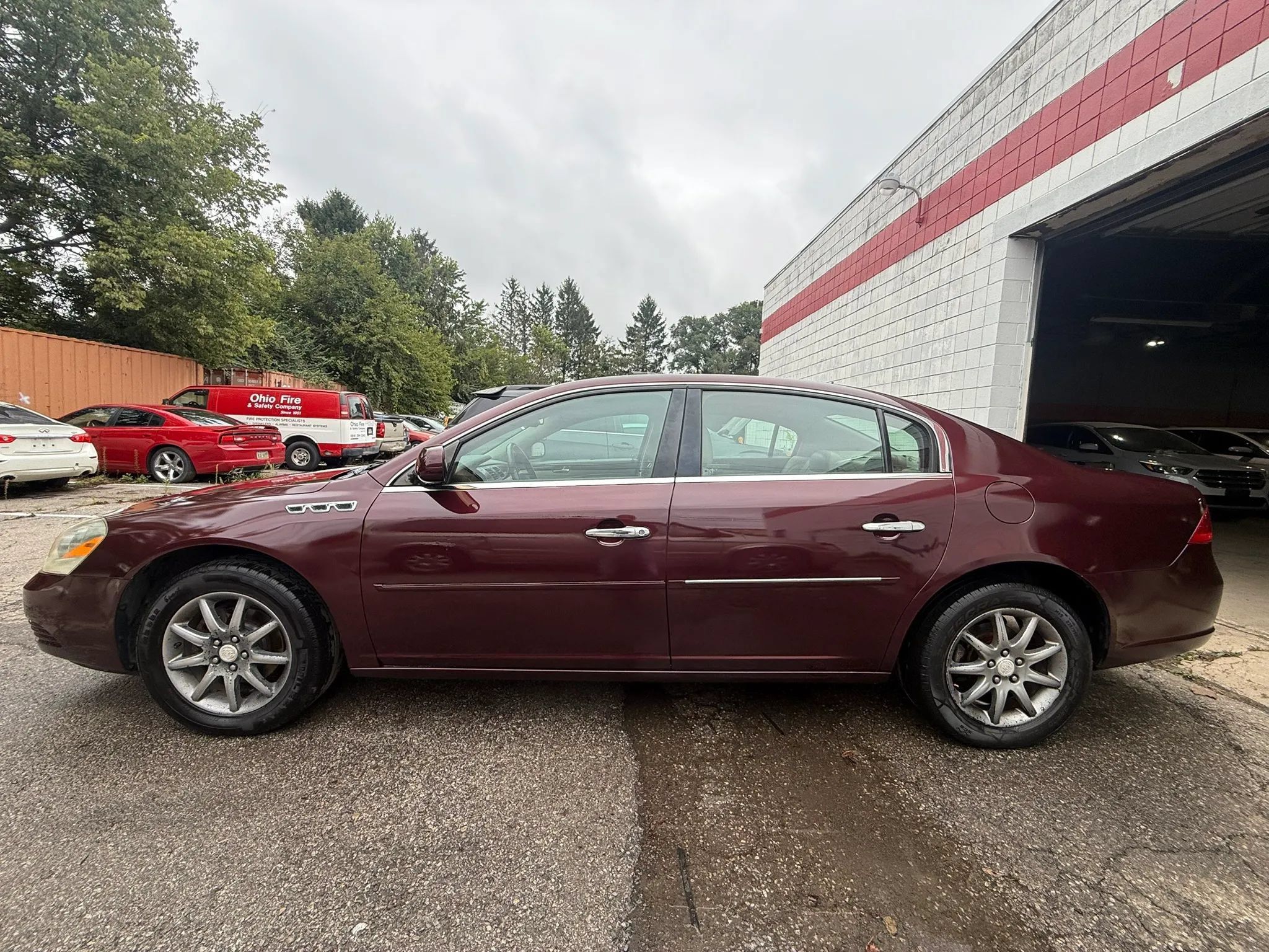 Used 2007 Buick Lucerne CXL w/ Driver Confidence Package FWD image 8