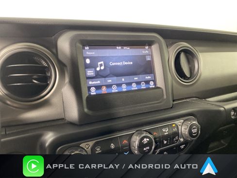 Used 2022 Jeep Wrangler Unlimited Sport AWD/4WD image 2