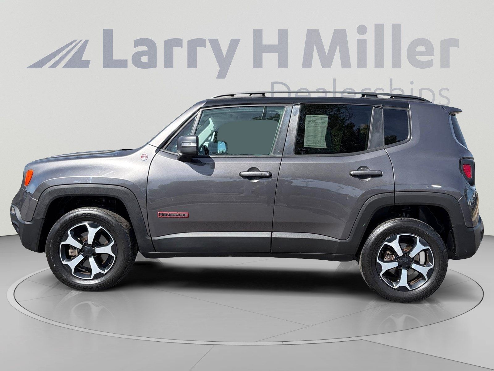 Used 2020 Jeep Renegade Trailhawk AWD/4WD image 2