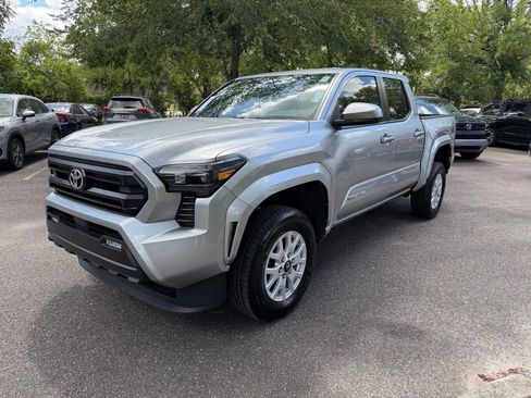 Used 2024 Toyota Tacoma SR5 RWD image 3