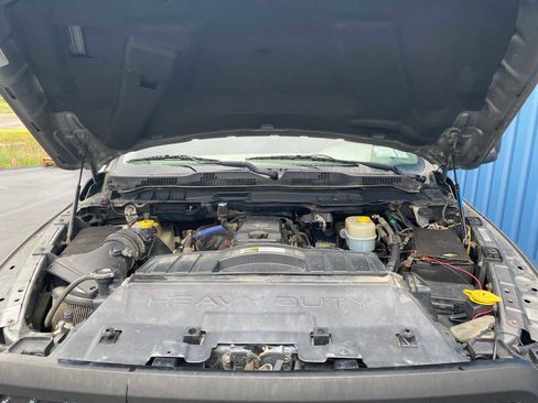 Used 2012 RAM 2500 ST w/ Chrome Appearance Group AWD/4WD image 6