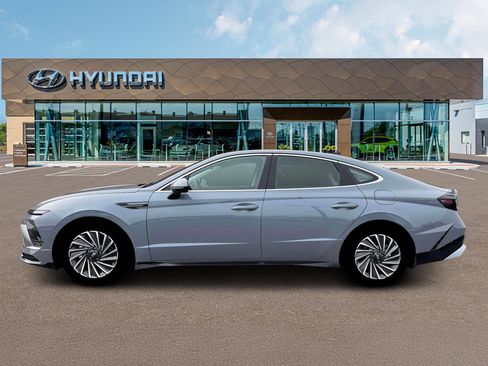 New 2026 Hyundai Sonata Limited image 3