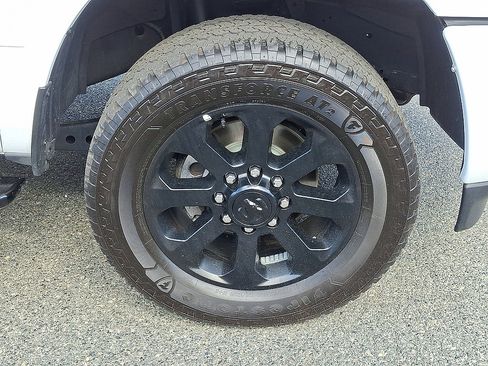 Used 2025 RAM 2500 Big Horn AWD/4WD image 18