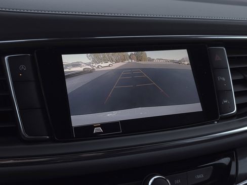 Used 2023 Buick Enclave Essence w/ Sport Touring Edition image 21