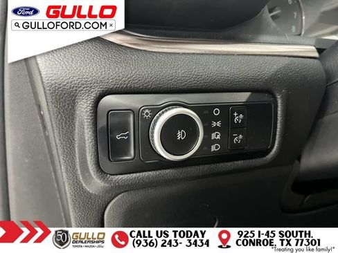 Used 2023 Ford Explorer Limited w/ Limited Technology Package RWD image 20