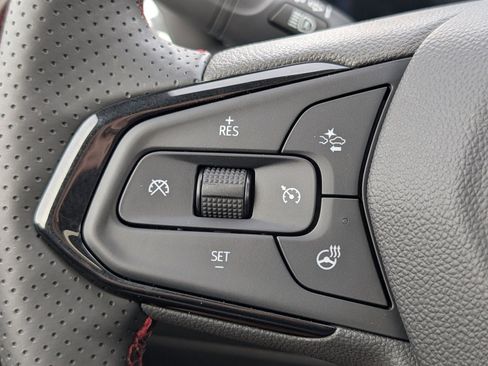 New 2026 Chevrolet Trax RS w/ Sunroof Package image 18