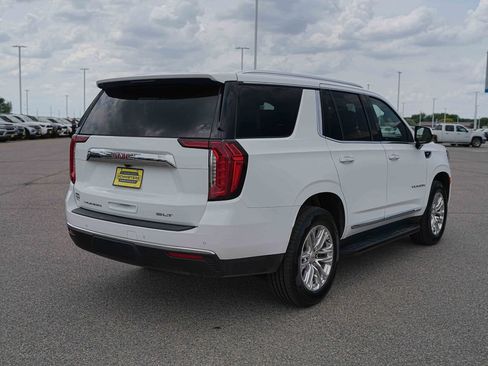 Used 2024 GMC Yukon SLT AWD/4WD image 6