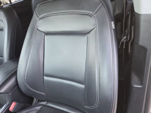 Used 2021 Ford Explorer XLT w/ Equipment Group 202A RWD image 14