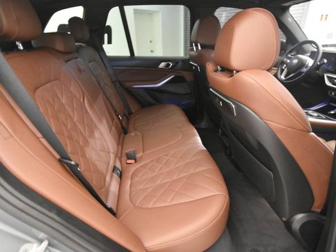Used 2024 BMW X5 xDrive40i w/ Premium Package AWD/4WD image 20