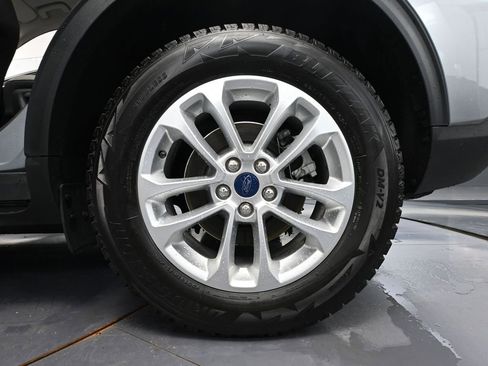 Used 2022 Ford Escape SE w/ Convenience Package FWD image 15