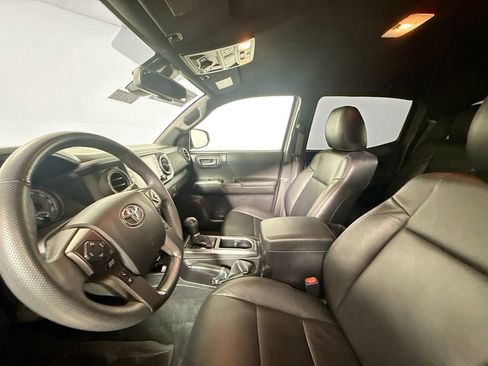 Used 2023 Toyota Tacoma TRD Off-Road image 20