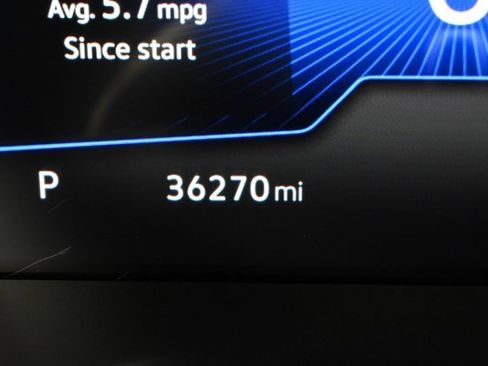 Certified 2023 Volkswagen Jetta SE w/ Panoramic Sunroof Package image 23