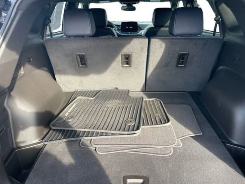 Used 2023 Chevrolet Blazer RS w/ Enhanced Convenience Package image 19