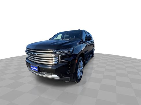 Used 2021 Chevrolet Suburban High Country image 3