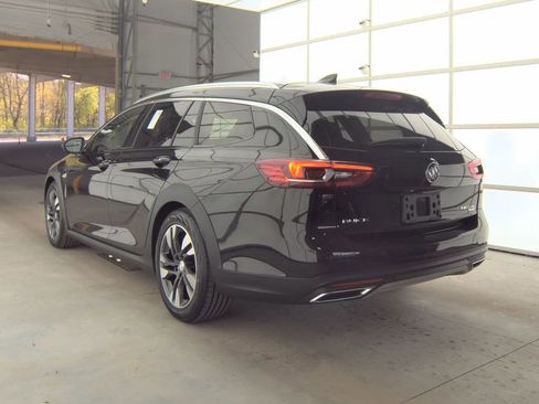 Used 2018 Buick Regal Essence w/ Driver Confidence Package #1 AWD/4WD image 7