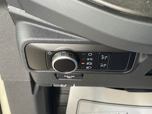 New 2025 Ford Bronco Badlands image 14