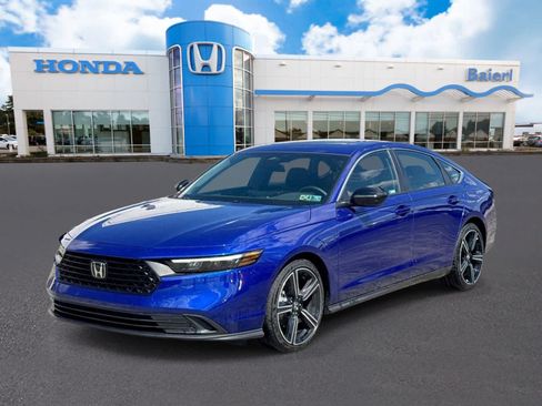 Used 2025 Honda Accord Sport image 1