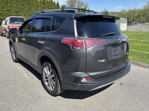 Used 2017 Toyota RAV4 Limited w/ Carpet Mat Package FWD image 9