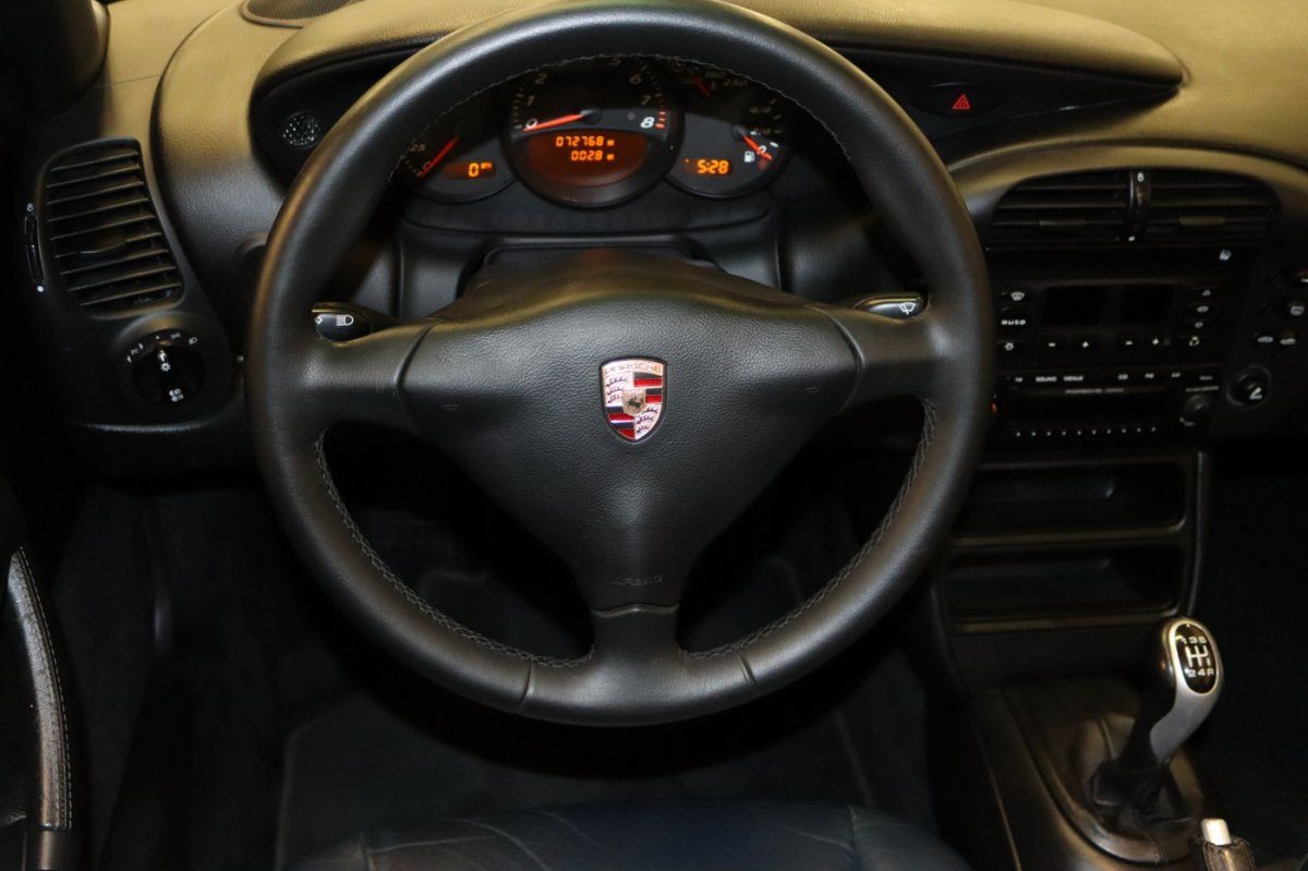 Used 2004 Porsche Boxster RWD image 31