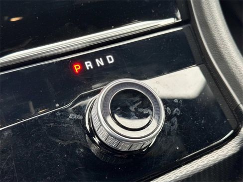 Used 2024 Jeep Grand Cherokee Laredo image 29