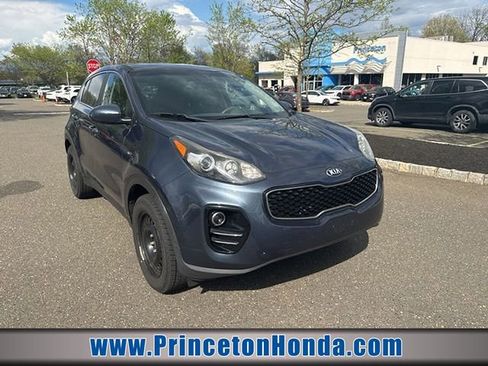 Used 2018 Kia Sportage LX image 1