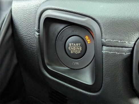 Used 2024 Jeep Wrangler Sahara image 24