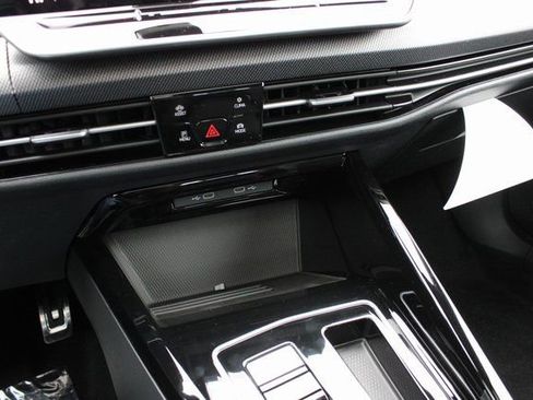 New 2026 Volkswagen GTI SE image 17