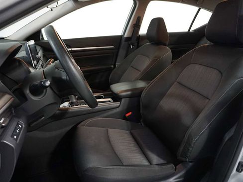 Used 2023 Nissan Altima 2.5 SV image 14