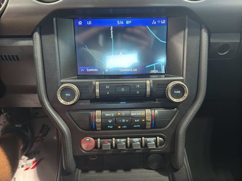 Used 2021 Ford Mustang Shelby GT500 w/ Technology Package RWD image 28