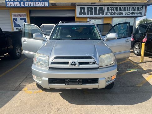 Used 2004 Toyota 4Runner Limited AWD/4WD image 8