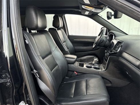 Used 2019 Jeep Grand Cherokee Limited w/ Luxury Group II image 27