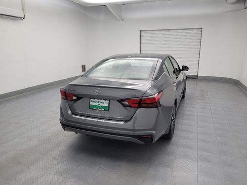 Used 2023 Nissan Altima 2.5 SV FWD image 7