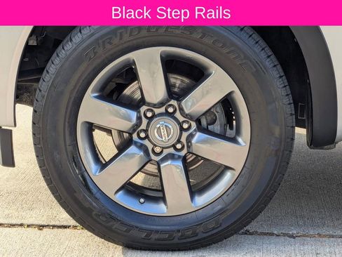 Used 2015 Nissan Titan SV w/ SV Value Truck Package image 12