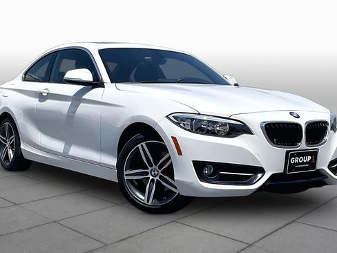 Used 2017 BMW 230i Coupe RWD image 2