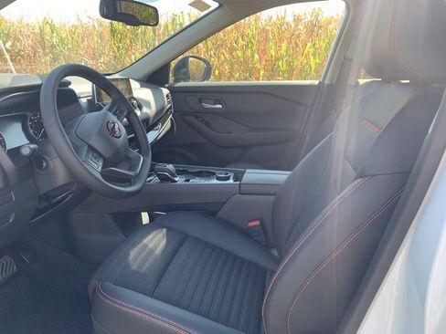 New 2026 Nissan Rogue SV w/ Rock Creek Premium Package image 9