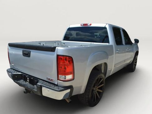Used 2013 GMC Sierra 1500 SLT w/ SLT Convenience Package AWD/4WD image 8