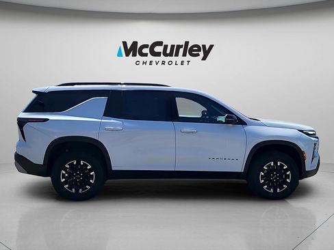 Used 2026 Chevrolet Traverse Z71 w/ Driver Confidence Package AWD/4WD image 8