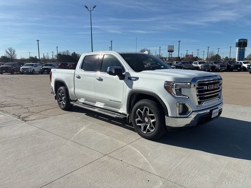 Used 2022 GMC Sierra 1500 SLT w/ SLT Premium Plus Package image 9