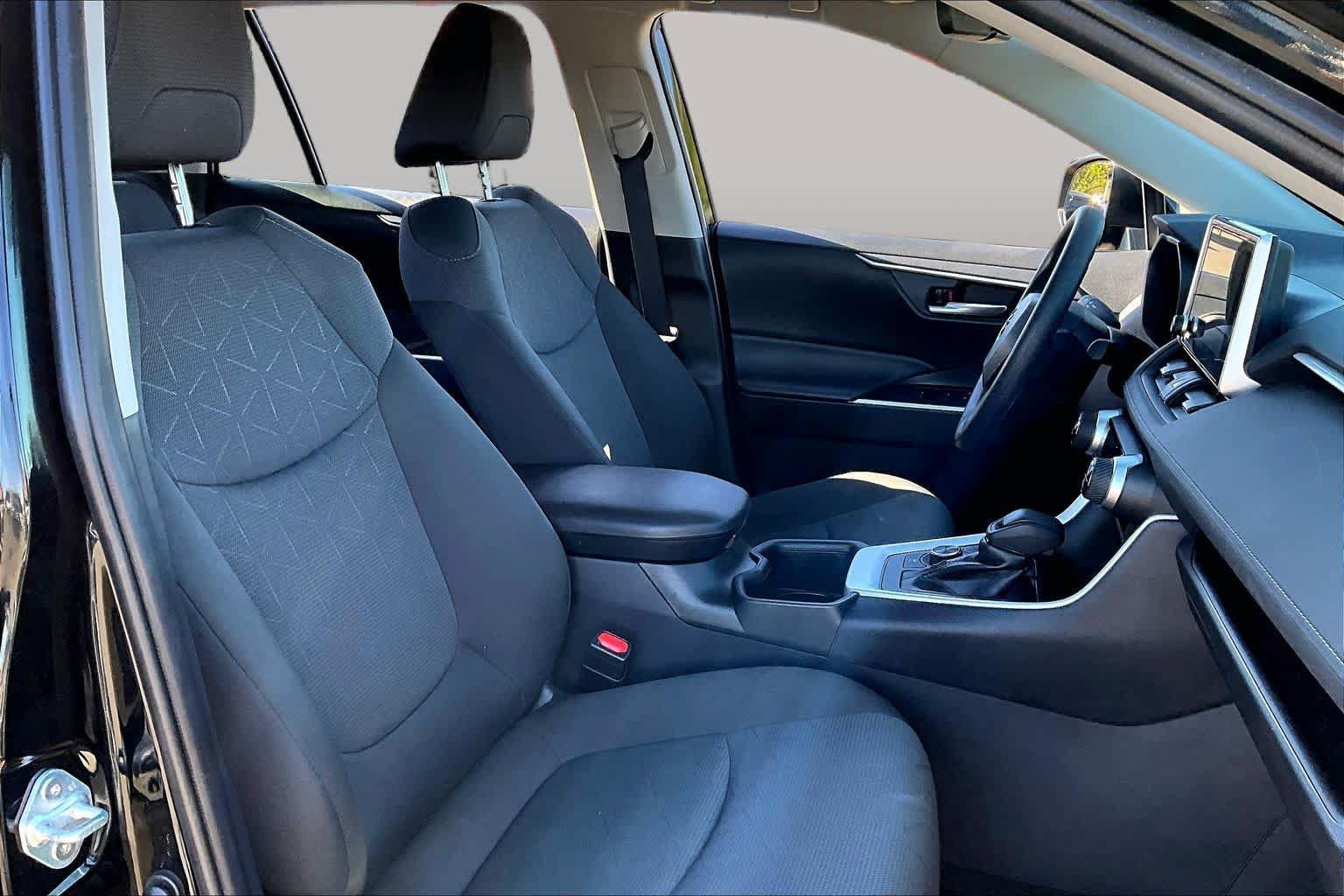 Certified 2025 Toyota RAV4 XLE AWD/4WD image 8
