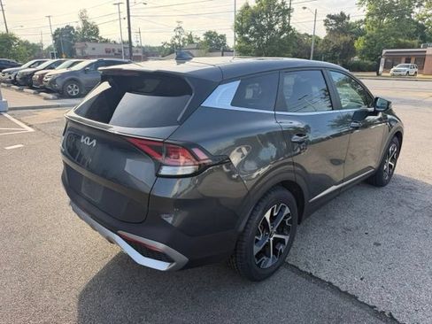 Certified 2023 Kia Sportage EX FWD image 3