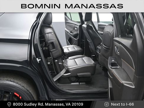 Used 2021 Chevrolet Traverse Premier w/ Redline Edition image 9