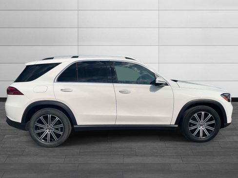 Certified 2025 Mercedes-Benz GLE 450 4MATIC image 2