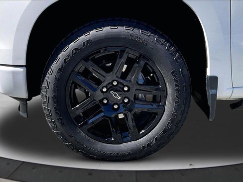 Used 2023 Chevrolet Silverado 1500 RST w/ Convenience Package II AWD/4WD image 33