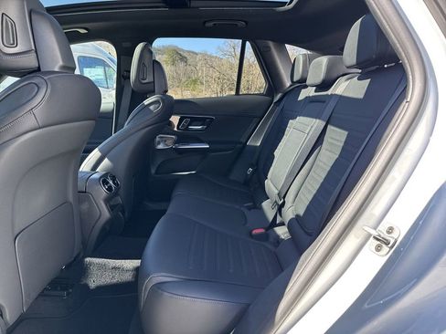 New 2025 Mercedes-Benz GLC 300 4MATIC image 11