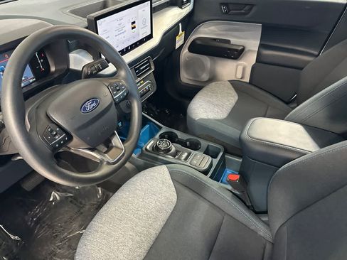 Used 2025 Ford Maverick XLT w/ Equipment Group 302A AWD/4WD image 14