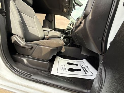 Used 2021 Chevrolet Silverado 1500 Custom image 16