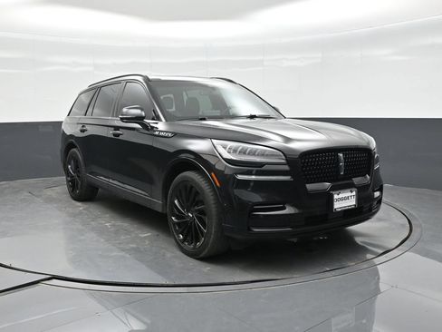 Used 2024 Lincoln Aviator Reserve w/ Equipment Group 201A AWD/4WD image 15