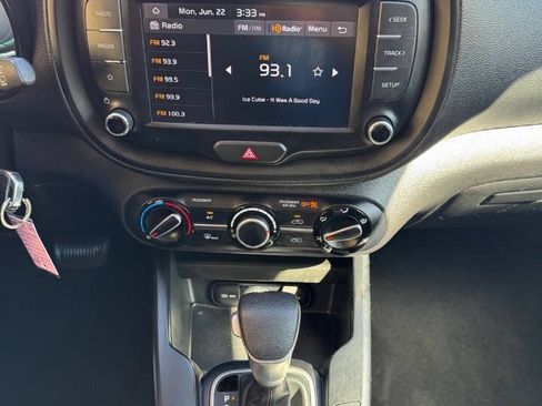 Used 2023 Kia Soul LX FWD image 20